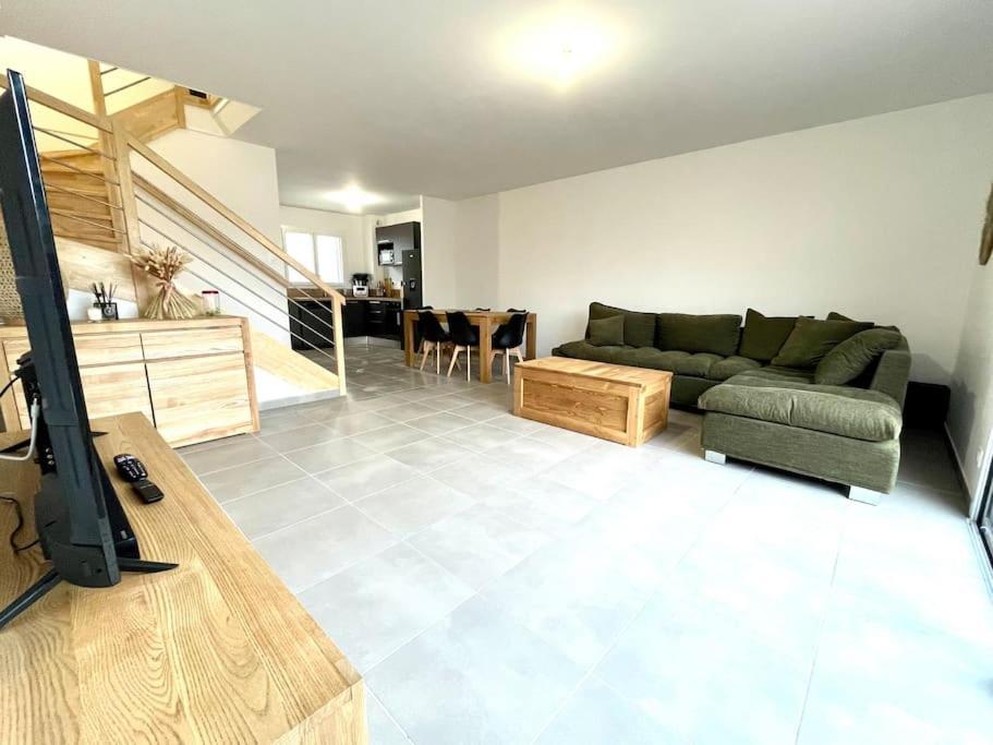Villa 8 Personnes Bord De Mer Climatisee Saintes-Maries-de-la-Mer Exterior photo